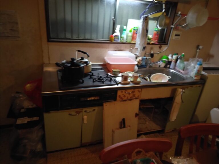 東京都世田谷区上用賀 台所排水詰まり キッチン流し台リフォーム 詰まり除去作業