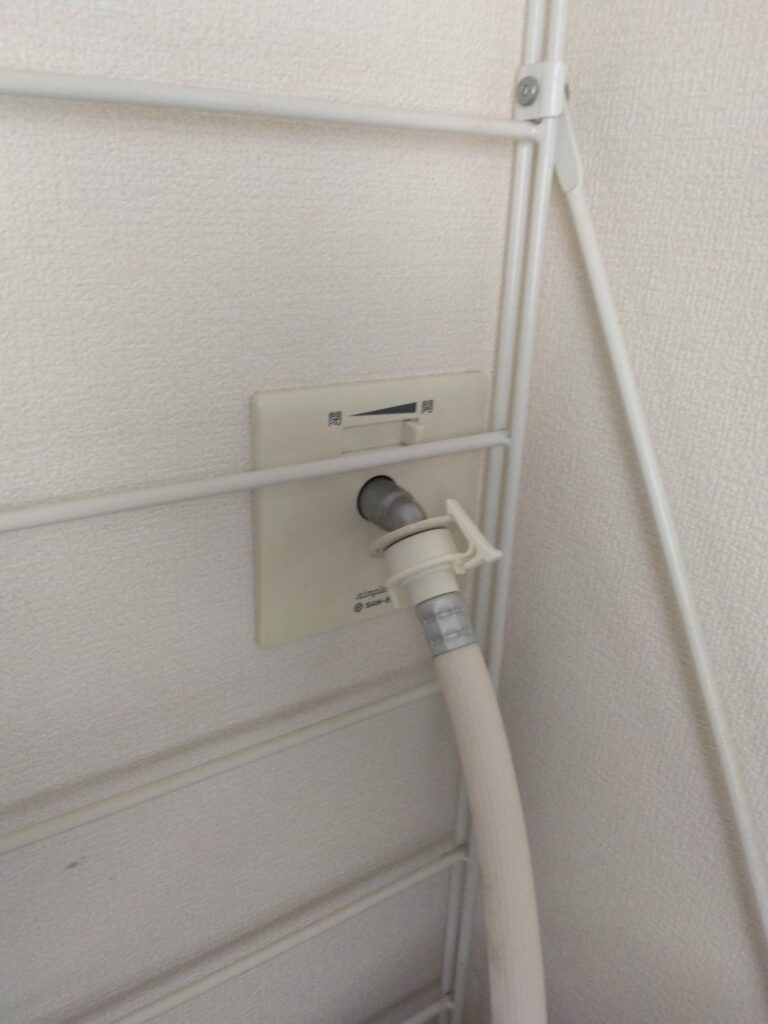 東京都中野区東中野 埋め込み式洗濯水栓 切換えレバ―固着 内部部品交換作業